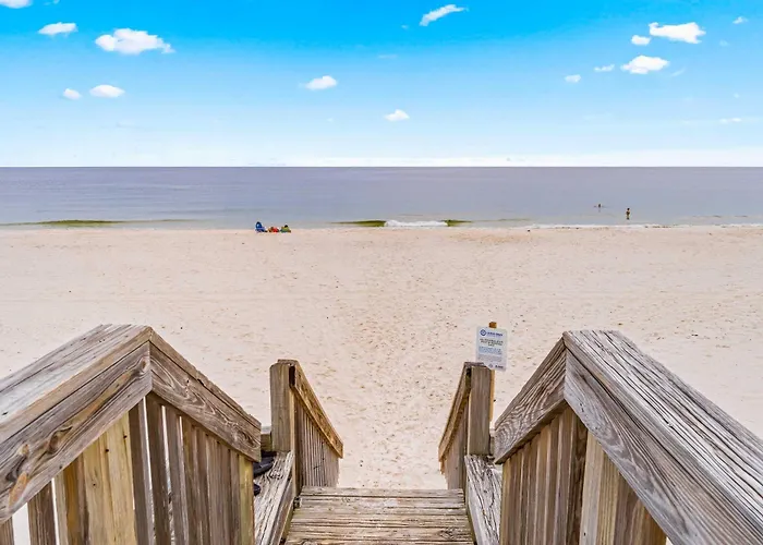 Spacious With Wifi W&d Ac Community Pool Fishing Pier & Access Holiday home *