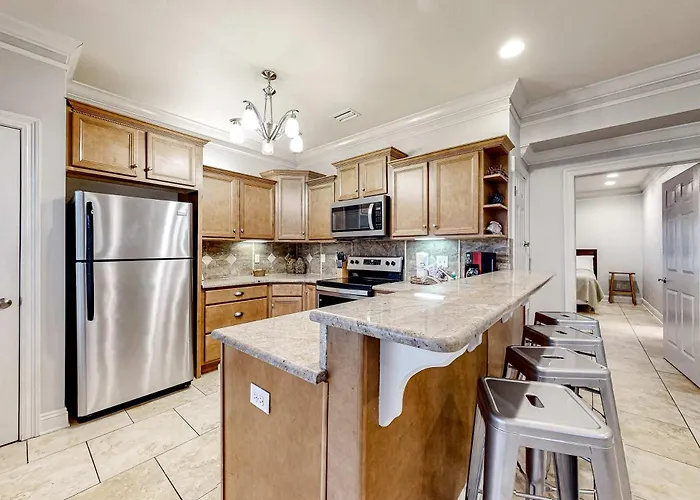 Spacious With Wifi W&d Ac Community Pool Fishing Pier & Access