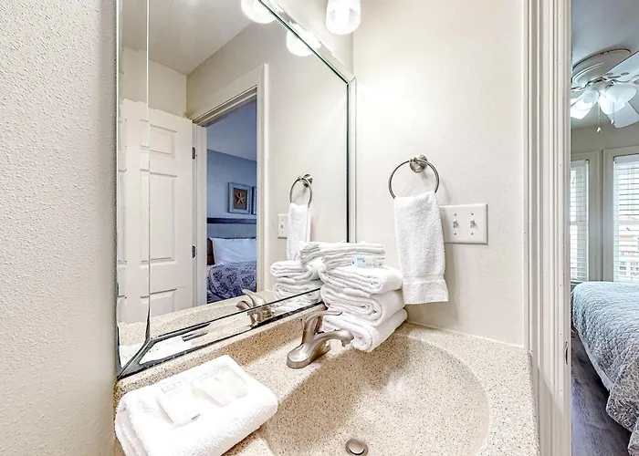 Spacious With Wifi W&d Ac Community Pool Fishing Pier & Access * Gulf Shores